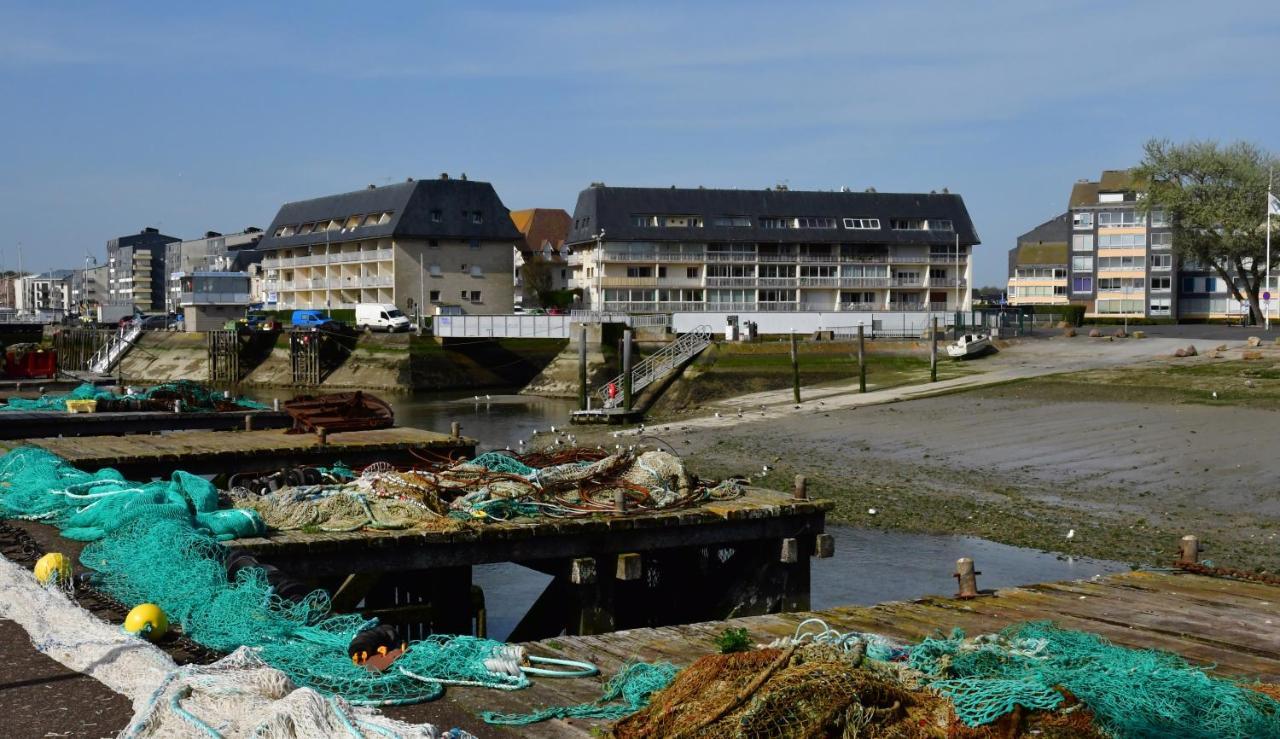 Appt lumineux - Avec balcon à 400m de la plage Courseulles-sur-Mer Exterior foto